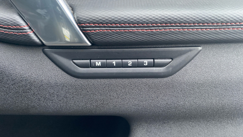 Land Rover Discovery Sport 1.5 P300e R-Dynamic SE 5dr Auto [5 Seat] Station Wagon